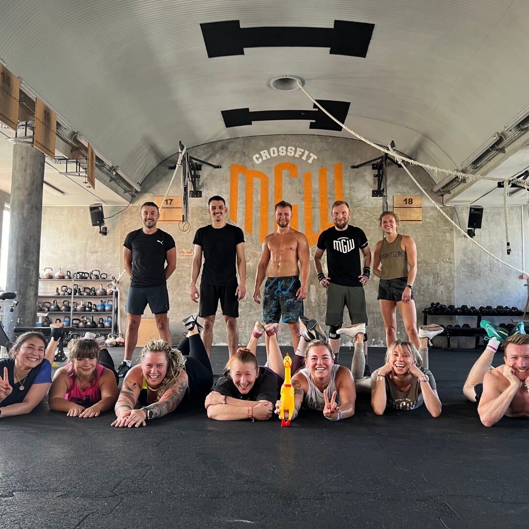 Społeczność Main Gym Warsaw po wspólnym treningu na Nowogrodzkiej